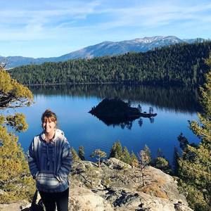 Meet your Posher, Elizabeth